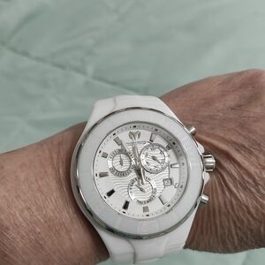 Unisex Technomarine White and Silver Ceramic Watch
